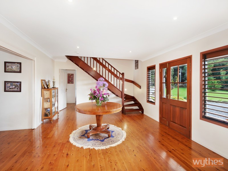 31 Hamilton Road, Lake Macdonald QLD 4563