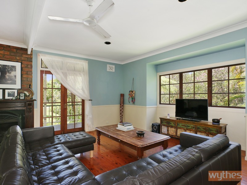 2 Pacific View Drive, Tinbeerwah QLD 4563