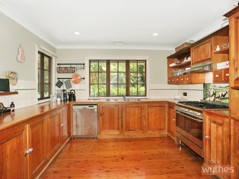 2 Pacific View Drive, Tinbeerwah QLD 4563