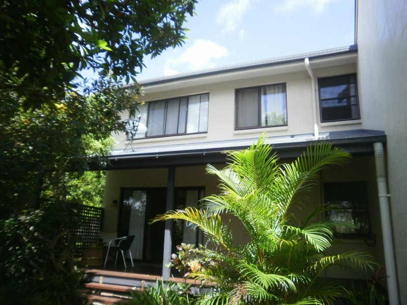 4/10 Emerald Street, Cooroy QLD 4563