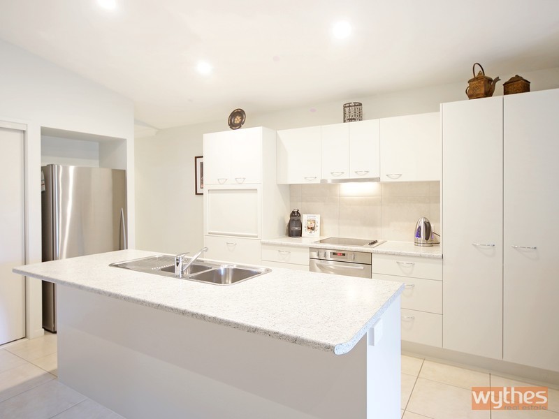 14 Pinbarren Court, Cooroy QLD 4563