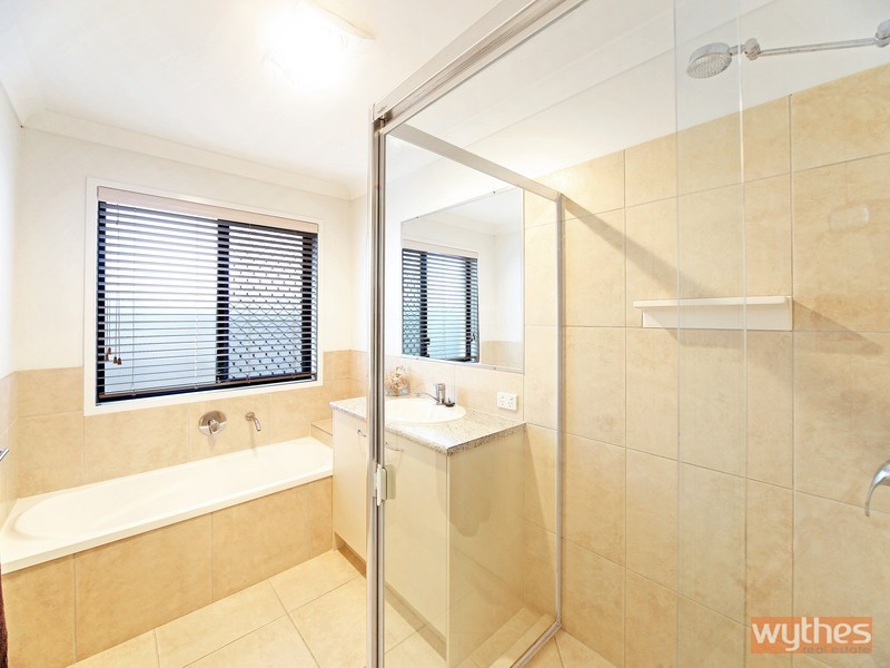 14 Pinbarren Court, Cooroy QLD 4563