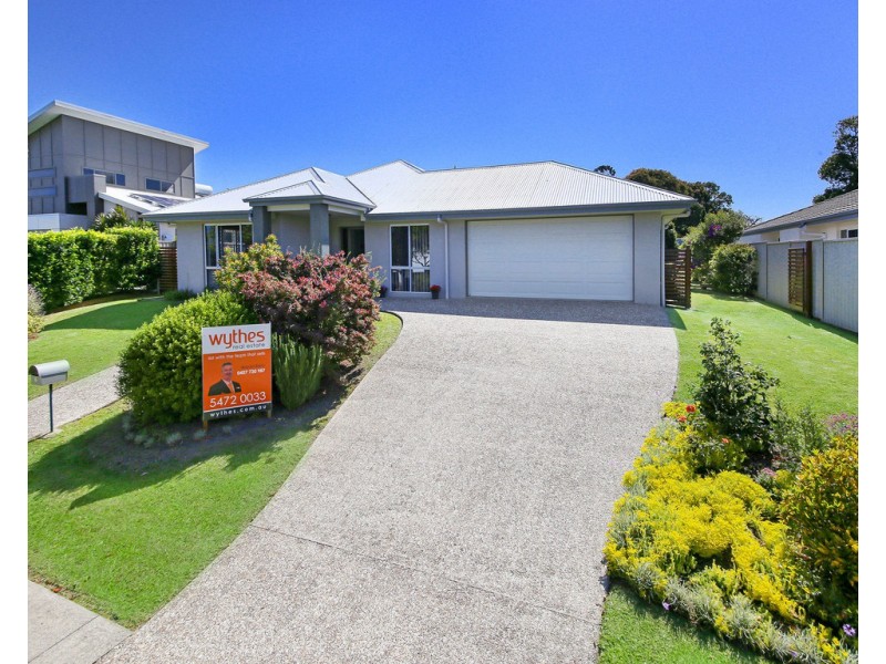 6 Straker Drive, Cooroy QLD 4563