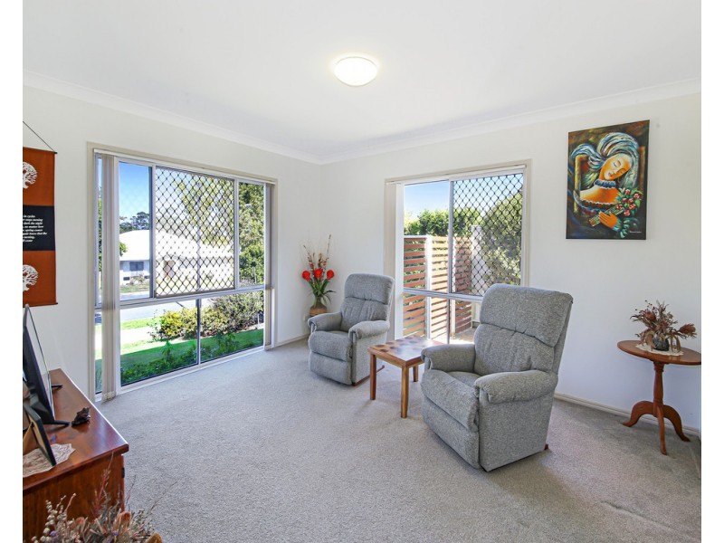 6 Straker Drive, Cooroy QLD 4563