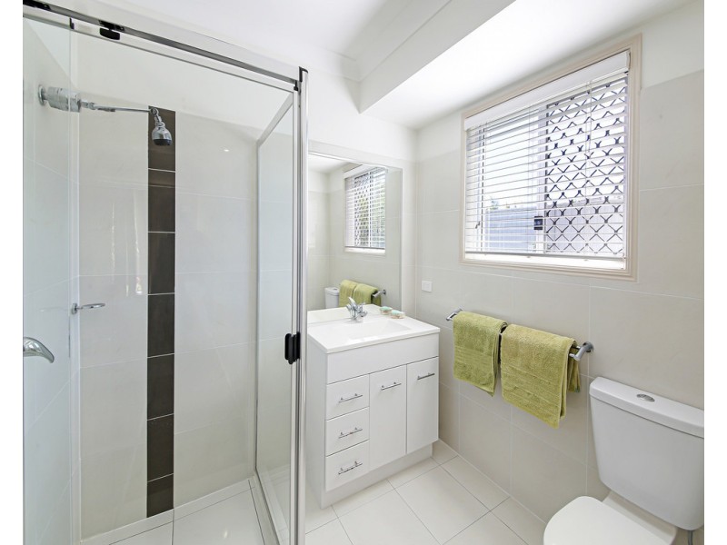 6 Straker Drive, Cooroy QLD 4563