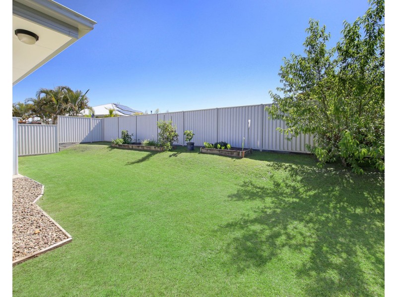 6 Straker Drive, Cooroy QLD 4563