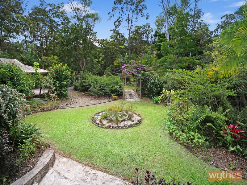 4 Sugargum Place, Black Mountain QLD 4563
