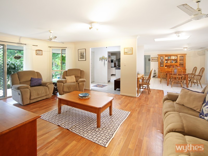 4 Sugargum Place, Black Mountain QLD 4563