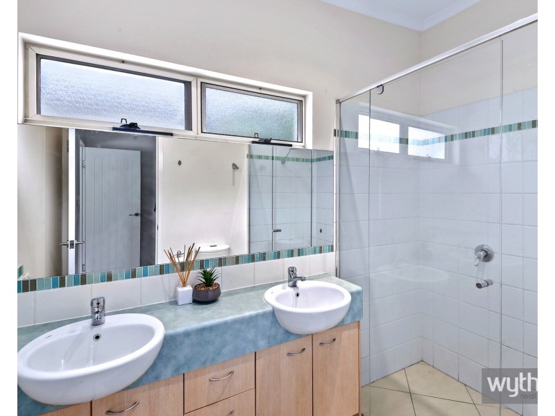 35 Riviera Crescent, Peregian Springs QLD 4573