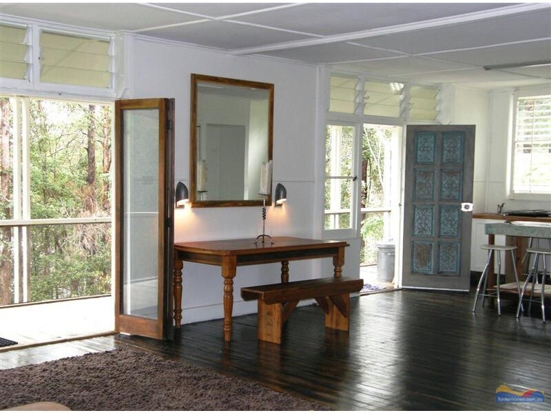 33 Gwandalan Road, Lake Macdonald QLD 4563