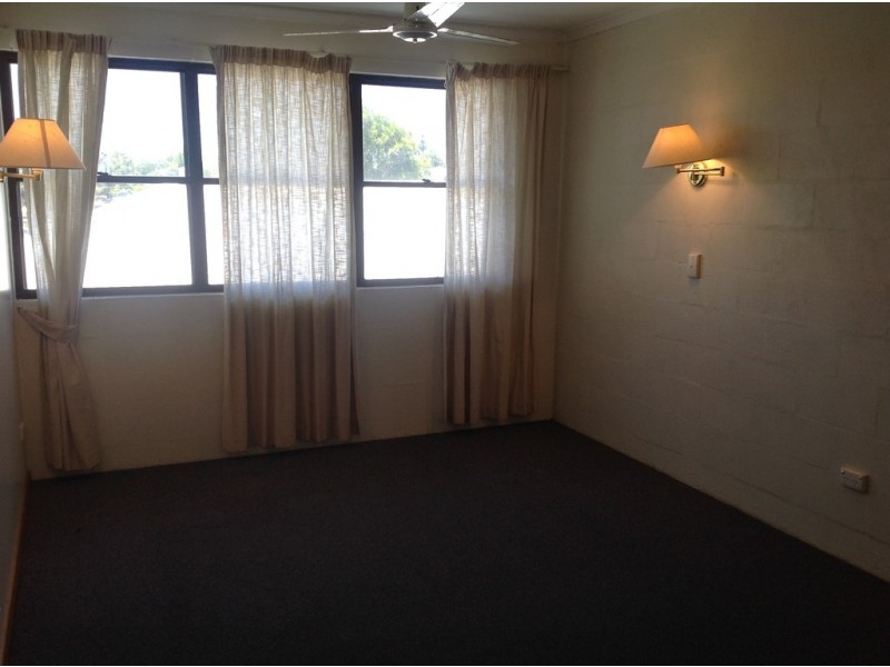 2/10 Emerald Street, Cooroy QLD 4563