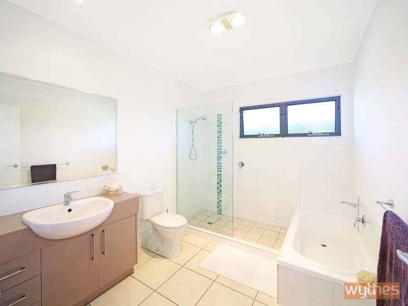 4 Burrell Avenue, Eumundi QLD 4562