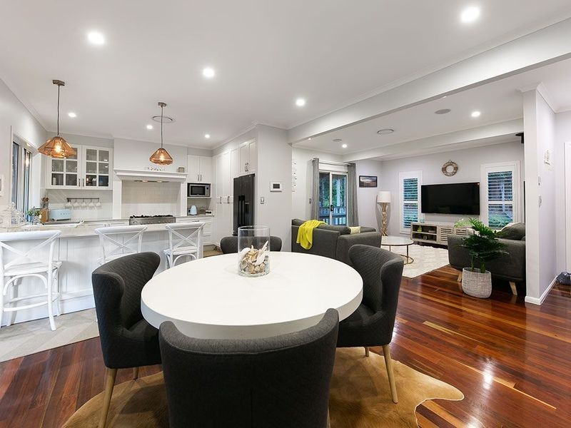 10 Forest Acres Drive, Lake Macdonald QLD 4563