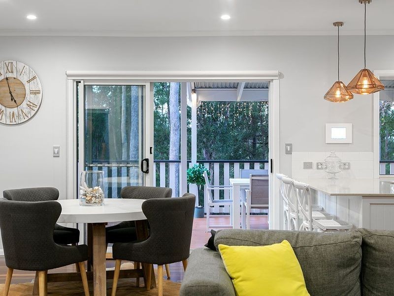 10 Forest Acres Drive, Lake Macdonald QLD 4563