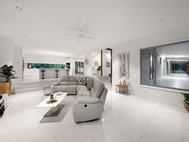 223 Dales Road, Chevallum QLD 4555