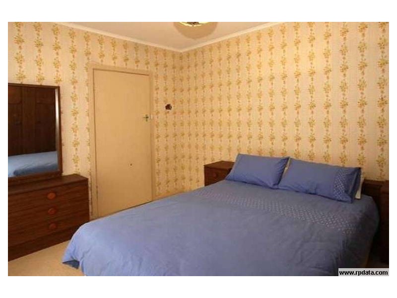 27 St Andrews Cres, Novar Gardens SA 5040