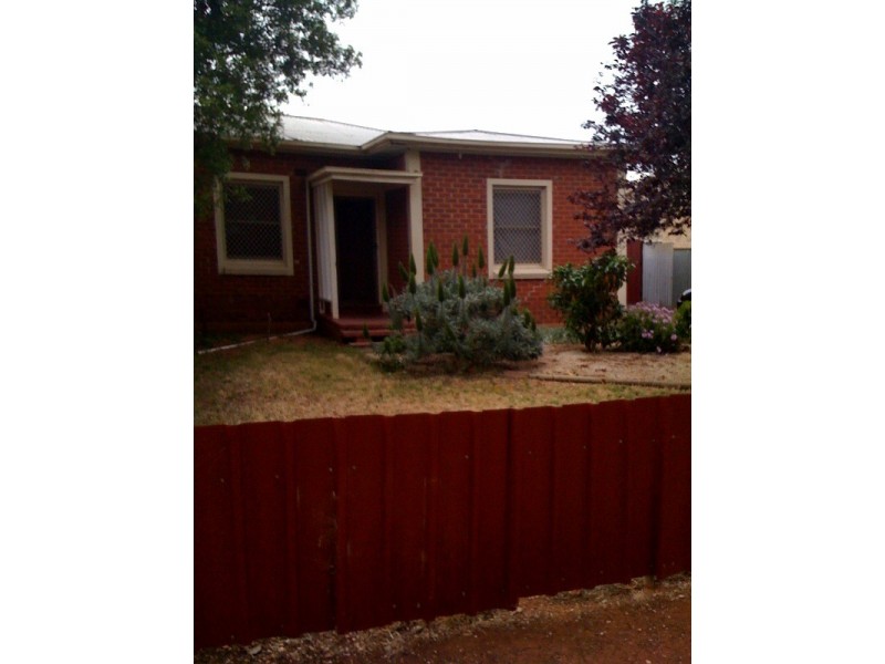 14 Johnstone Rd, Elizabeth Downs SA 5113