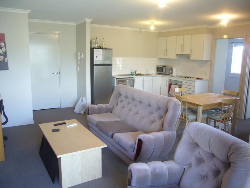 10/2 Fisher Place, Mawson Lakes SA 5095