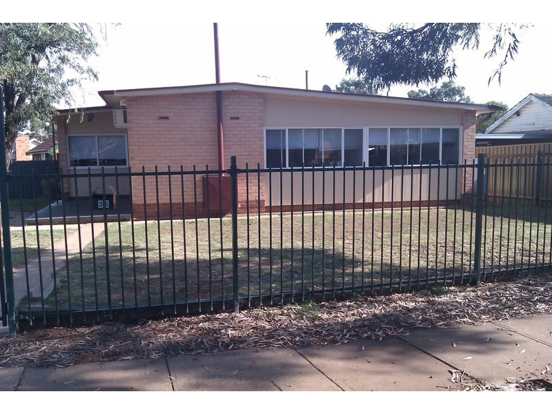 36 Hayles Rd, Elizabeth Park SA 5113