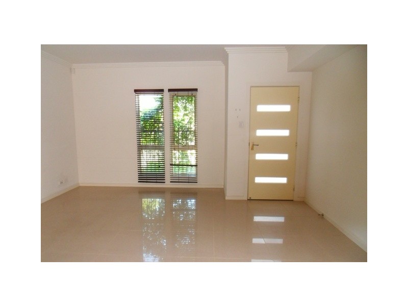 4 Tamblyn Court, Mawson Lakes SA 5095