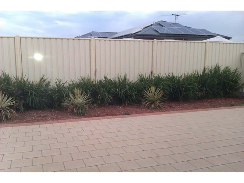 4 Mapleleaf Court, Munno Para West SA 5115