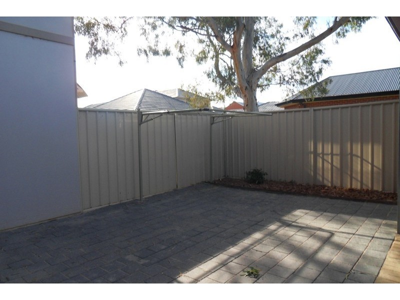 5 / 39 Windermere Place, Mawson Lakes SA 5095