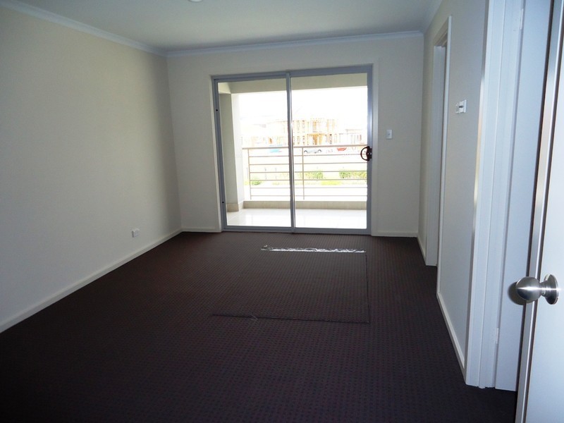 30 Nelson Crescent, Mawson Lakes SA 5095