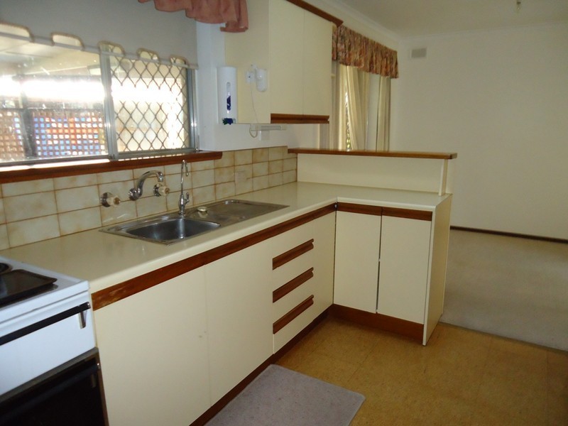 35 Boronia Drive, Hope Valley SA 5090