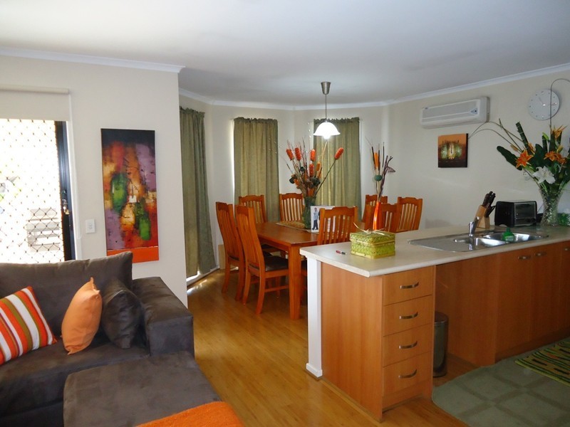 77 Dyott Avenue, Hampstead Gardens SA 5086