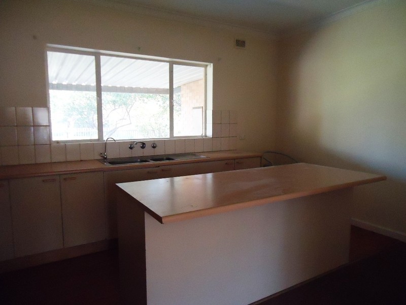 2 Wattle Avenue, Dry Creek SA 5094