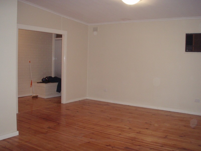 27 Palmer Road, Elizabeth Park SA 5113