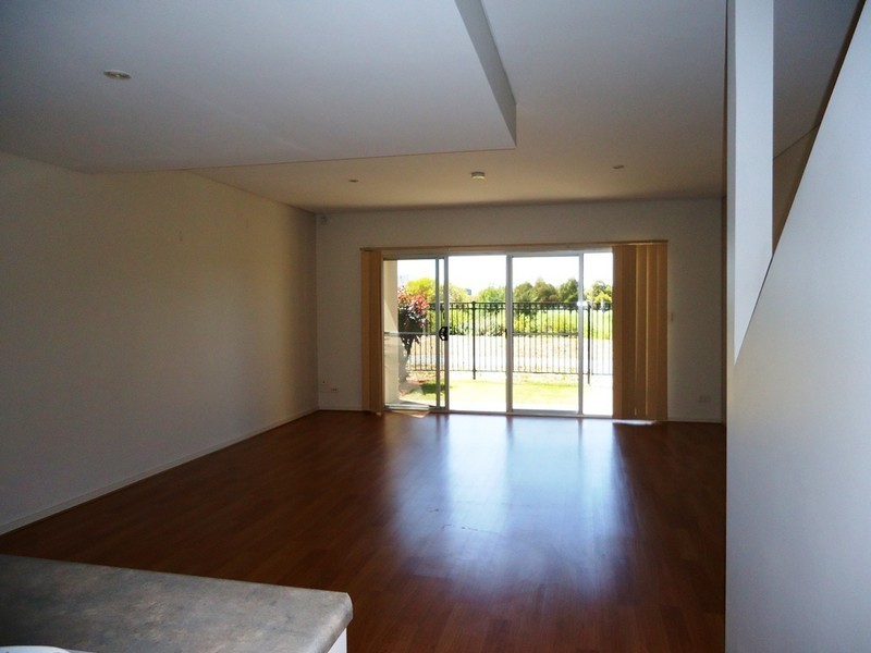 U3/35  Warehouse Lane, Mawson Lakes SA 5095