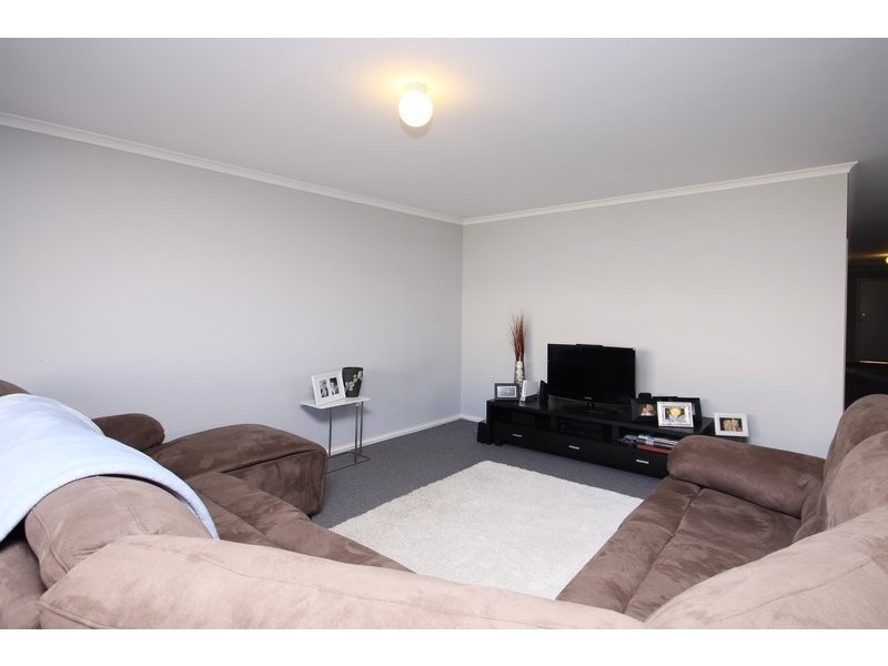 43 Gleeson Grove, Evanston Park SA 5116