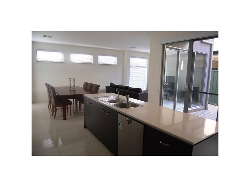 25 Adeline Street, Mawson Lakes SA 5095