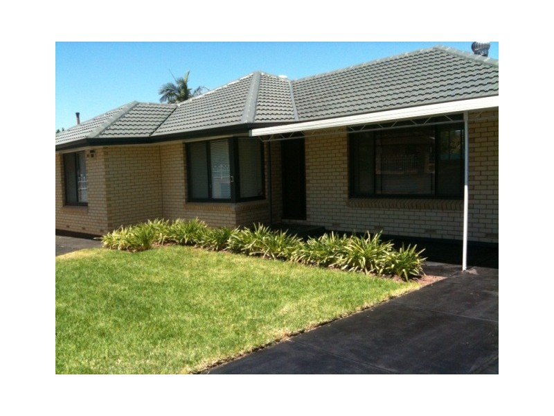 13 Sturt Road, Valley View SA 5093