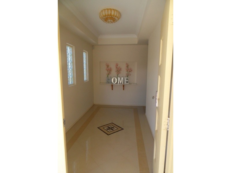 4 Mowbray Street, Mawson Lakes SA 5095