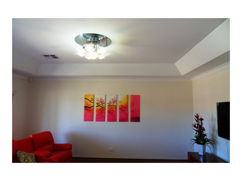 4 Mowbray Street, Mawson Lakes SA 5095