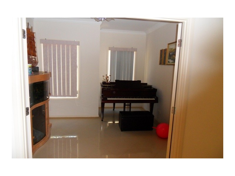 4 Mowbray Street, Mawson Lakes SA 5095