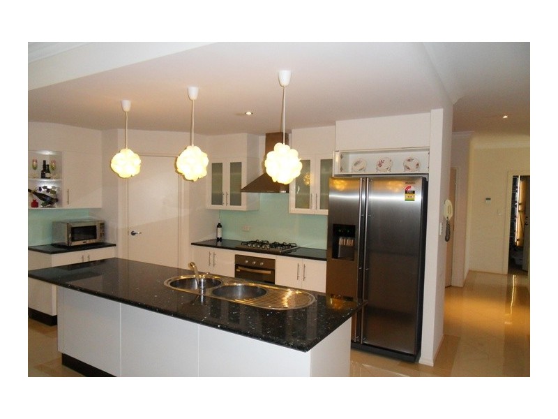 4 Mowbray Street, Mawson Lakes SA 5095