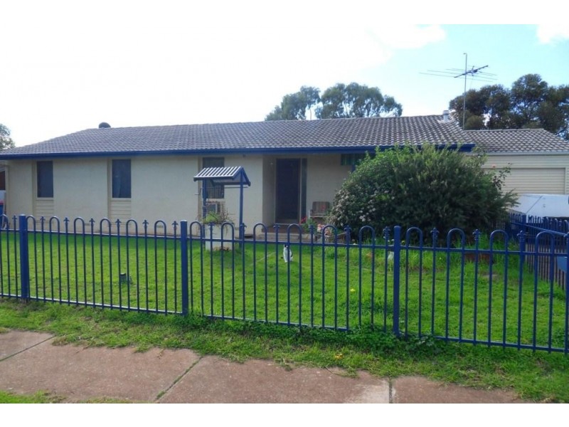 15 koongara cresent, Munno Para SA 5115