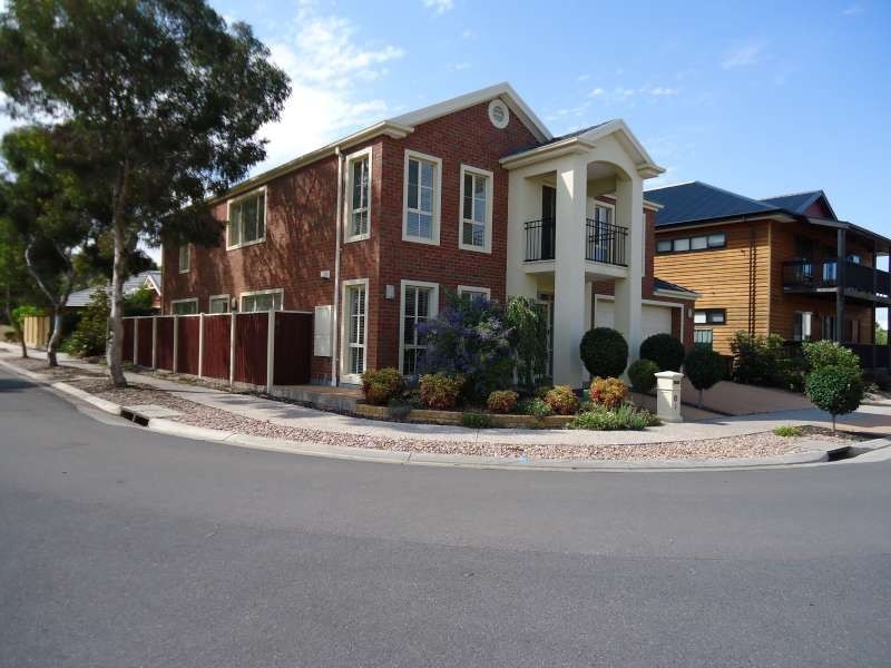 3 Creekview  Drive, Mawson Lakes SA 5095