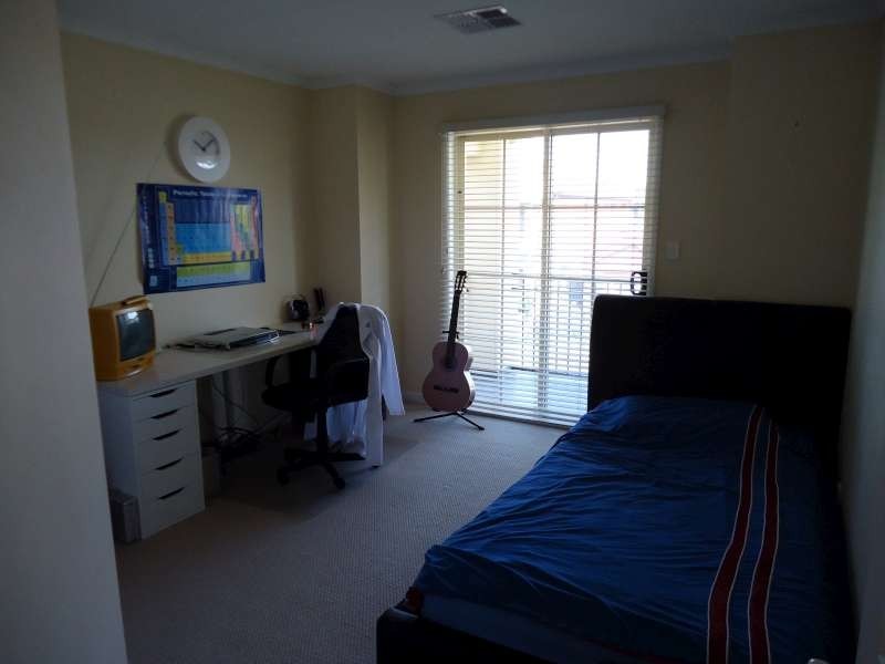 3 Creekview  Drive, Mawson Lakes SA 5095