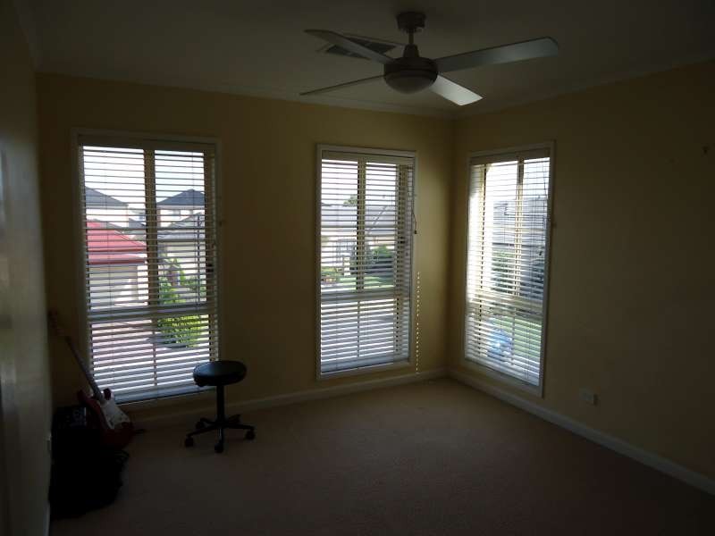 3 Creekview  Drive, Mawson Lakes SA 5095