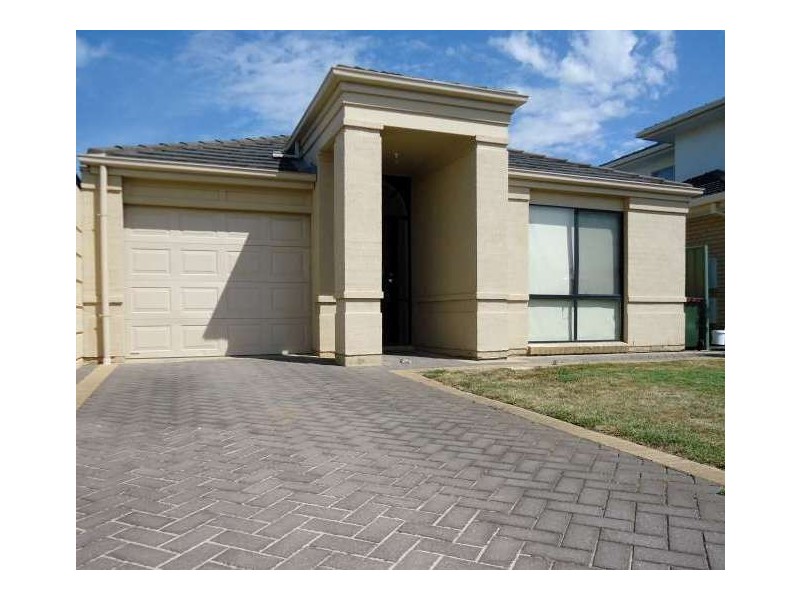 13 Rowe Circuit, Walkley Heights SA 5098