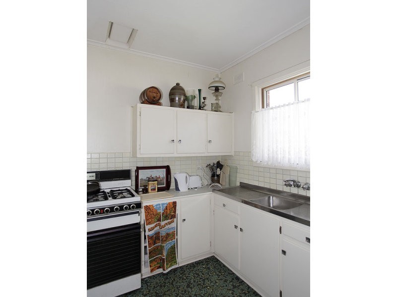 9 young street, Dudley Park SA 5008