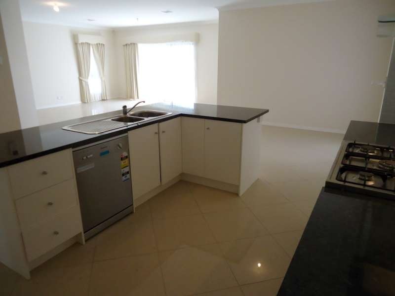 2 Andros St, Mawson Lakes SA 5095