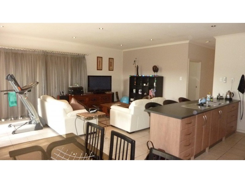 5 Egret, Mawson Lakes SA 5095