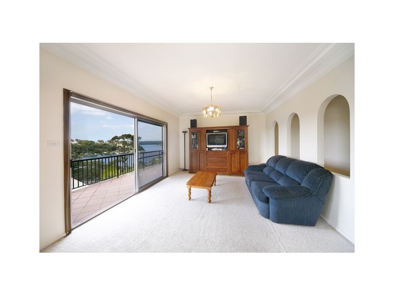 8 Coora Road, Yowie Bay NSW 2228