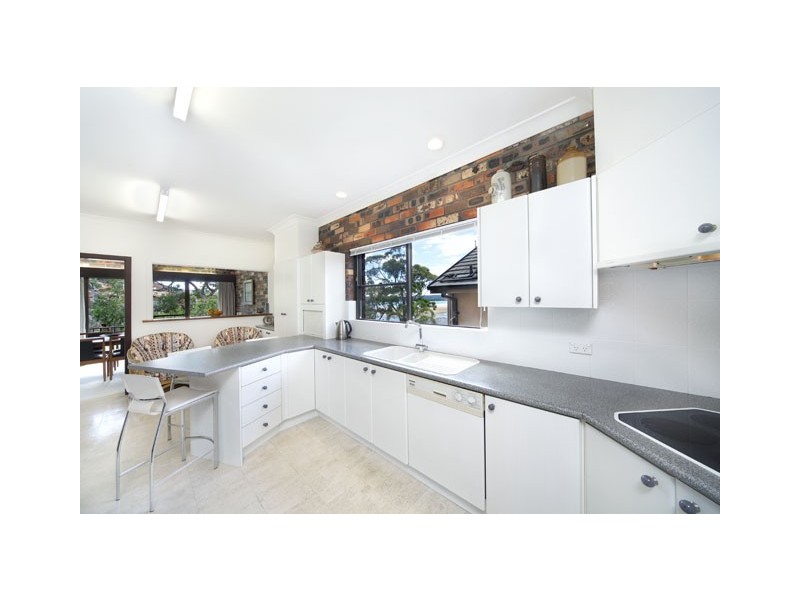 10 Gow Avenue, Lilli Pilli NSW 2229