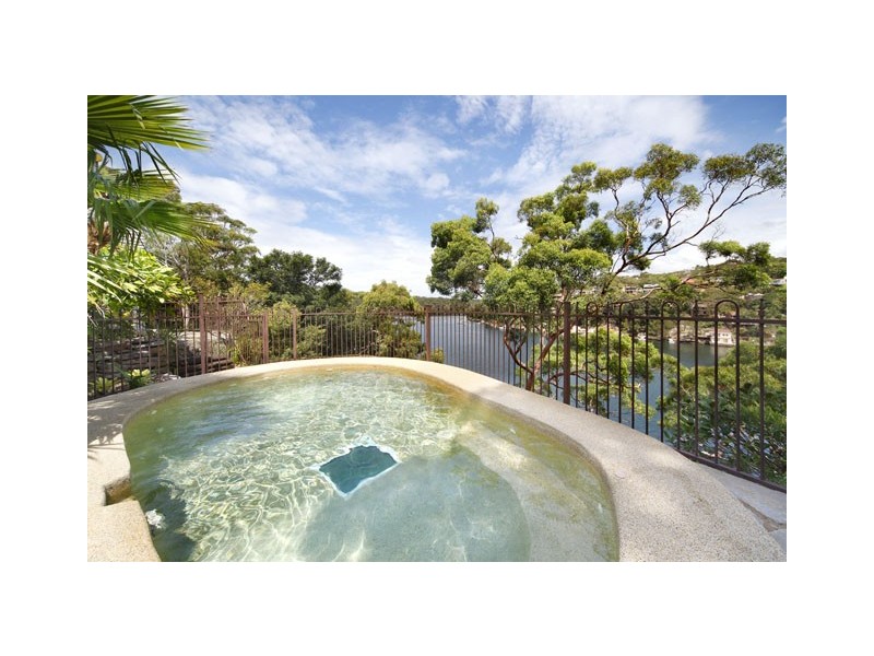 17 Flat Rock Road, Gymea Bay NSW 2227